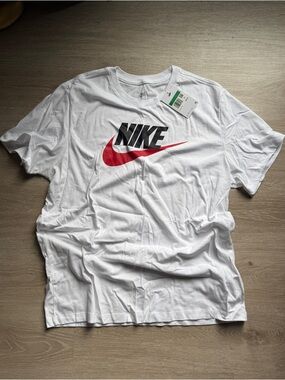 Nike White Short Sleeve Tee with Red Swoosh and Black Logo NWT